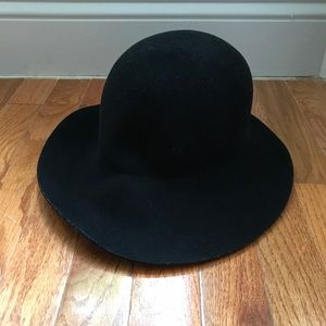 City Hats • Wide brim hat